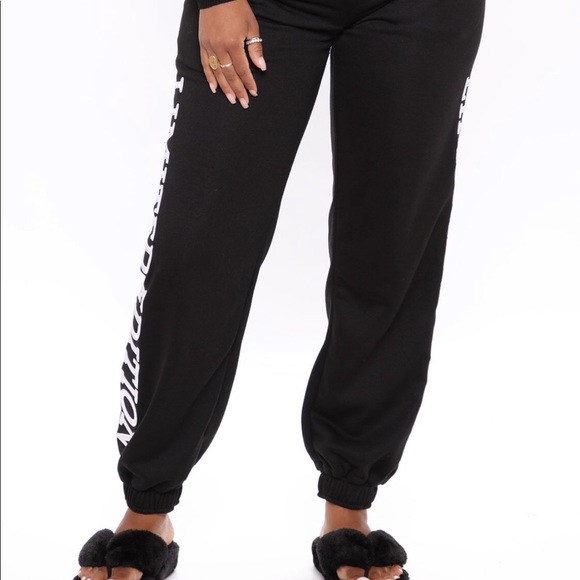 Sweat pants - Picture 2 of 5